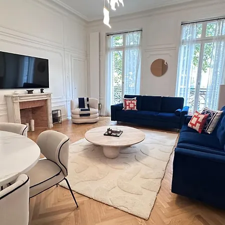 Apartman One Bedroom & Balcony / Champs-elysees