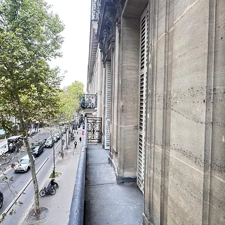 One Bedroom & Balcony / Champs-elysees *